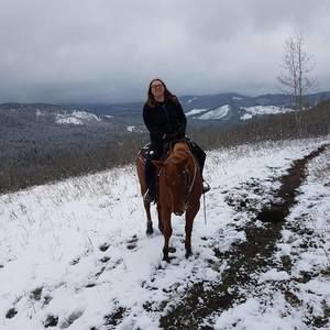 Meet your Posher, Emily